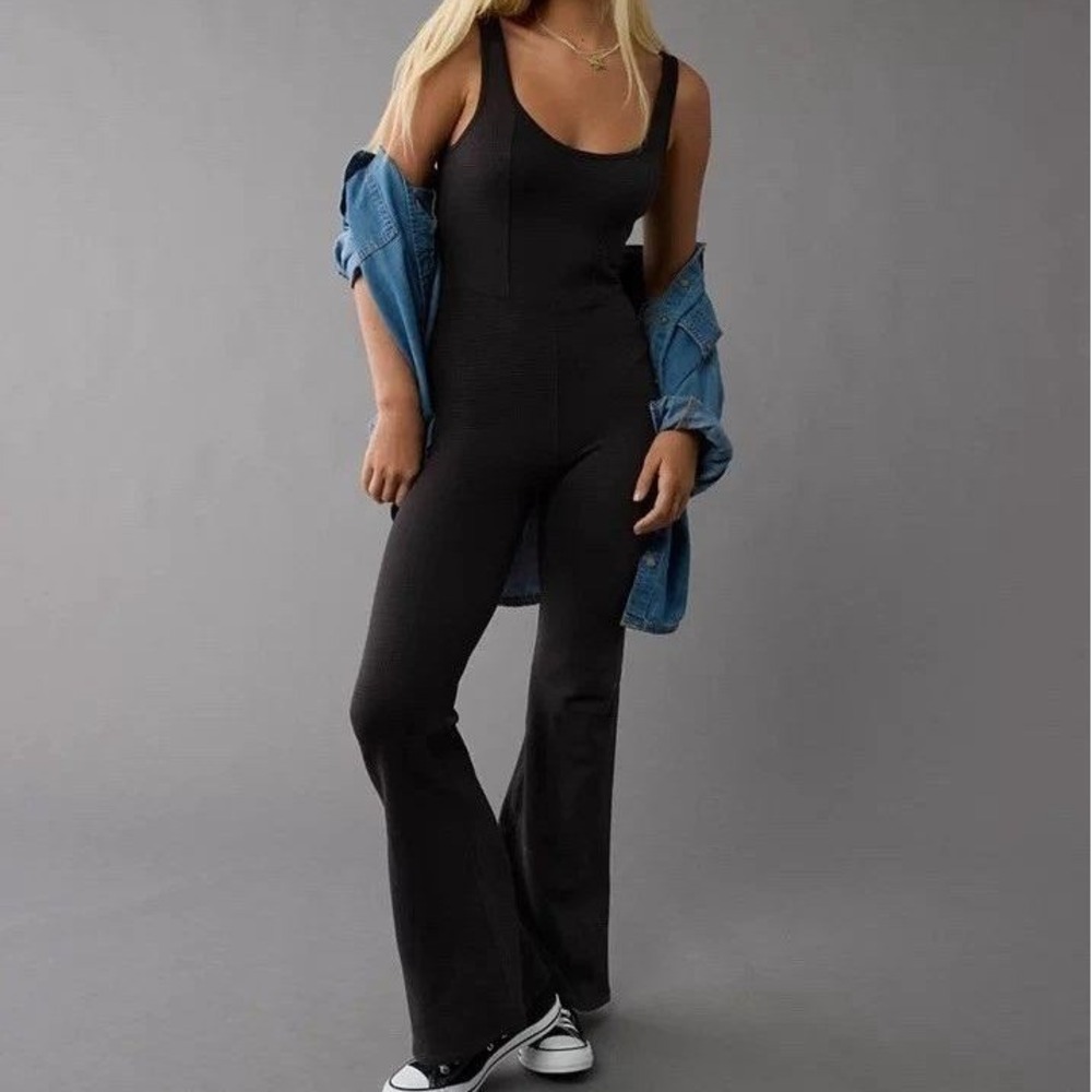 American Eagle‎ Jumpsuit Womens Large Black Scoop Neck Flare Leg